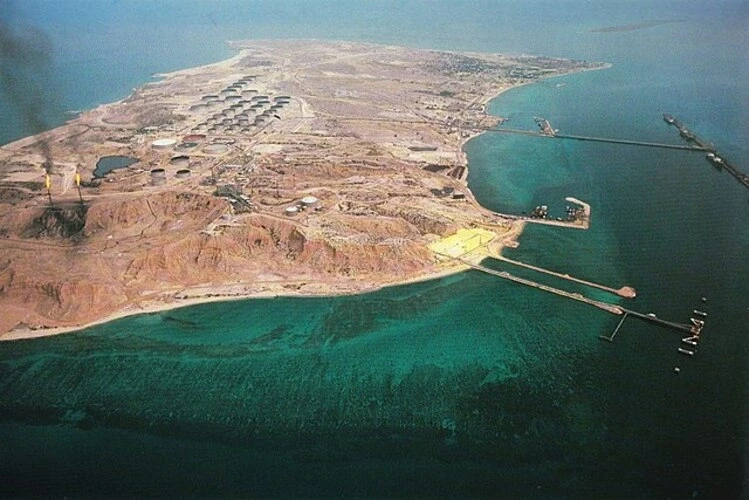 Iran biến đảo dầu thành pháo đài trước nguy cơ lực lượng Mỹ đổ bộ Iran biến đảo dầu thành pháo đài trước nguy cơ lực lượng Mỹ đổ bộ