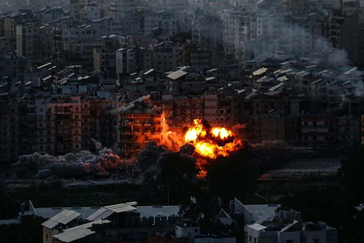 Iran cảnh báo châu Âu; IRGC thách tàu Mỹ hộ tống dầu qua eo biển Hormuz Iran cảnh báo châu Âu; IRGC thách tàu Mỹ hộ tống dầu qua eo biển Hormuz