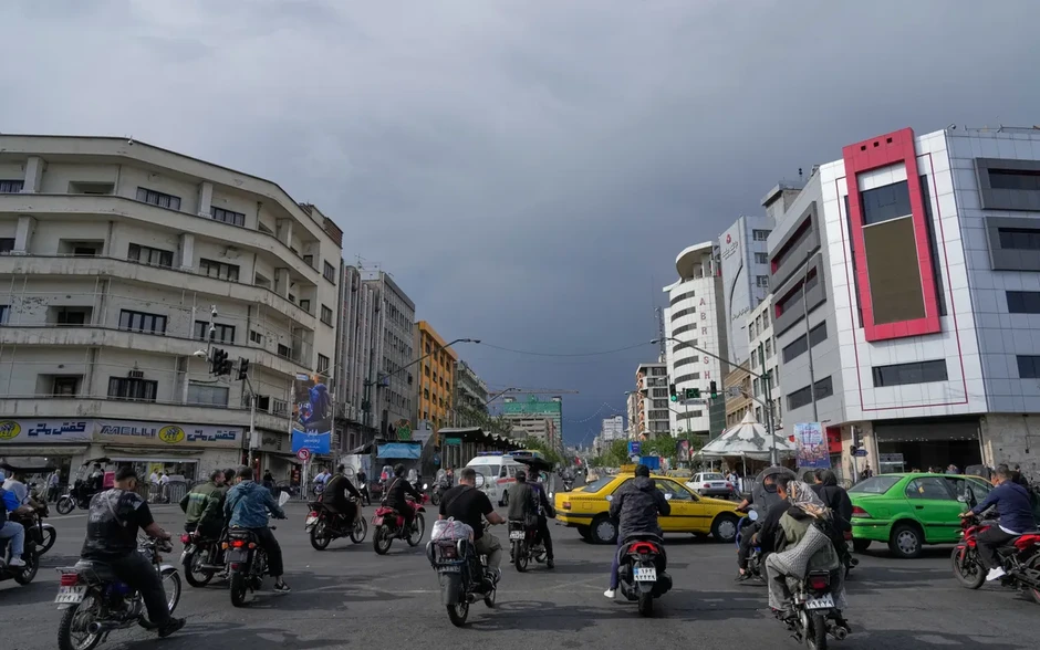 Iran cảnh báo chiến tranh "vượt ra khỏi khu vực" nếu Mỹ tấn công Iran cảnh báo chiến tranh "vượt ra khỏi khu vực" nếu Mỹ tấn công