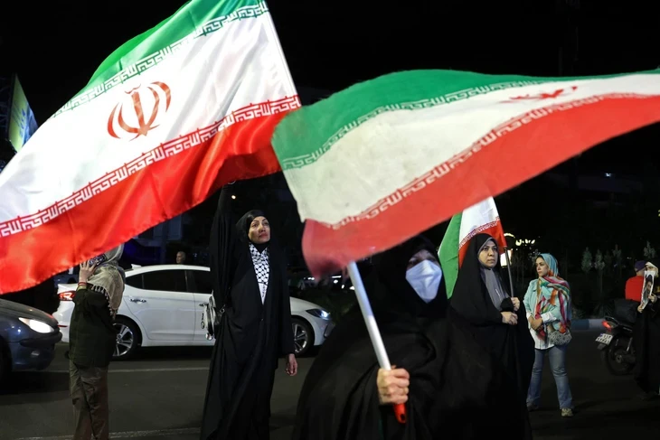 Iran cảnh báo chiến tranh sẽ vượt khỏi Trung Đông nếu Mỹ tái tấn công Iran cảnh báo chiến tranh sẽ vượt khỏi Trung Đông nếu Mỹ tái tấn công