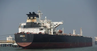 Iran cảnh báo eo biển Hormuz không thể trở lại như cũ