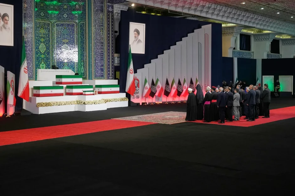 Iran cảnh báo Mỹ và Israel trước thềm lễ tang cố Lãnh tụ tối cao Khamenei
