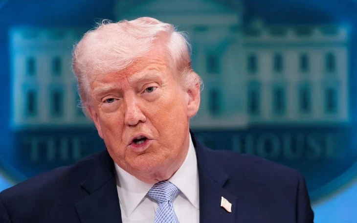 Iran cảnh báo ông Trump: Đầu hàng hoặc về 'thời kỳ đồ đá' Iran cảnh báo ông Trump: Đầu hàng hoặc về 'thời kỳ đồ đá'