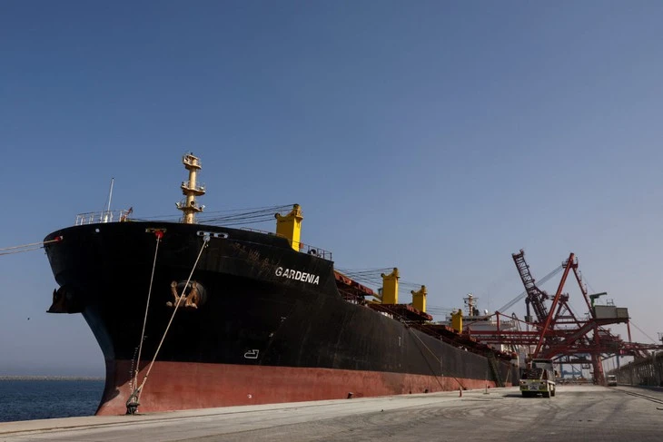 Iran chính thức lập cơ quan kiểm soát tàu qua eo biển Hormuz Iran chính thức lập cơ quan kiểm soát tàu qua eo biển Hormuz