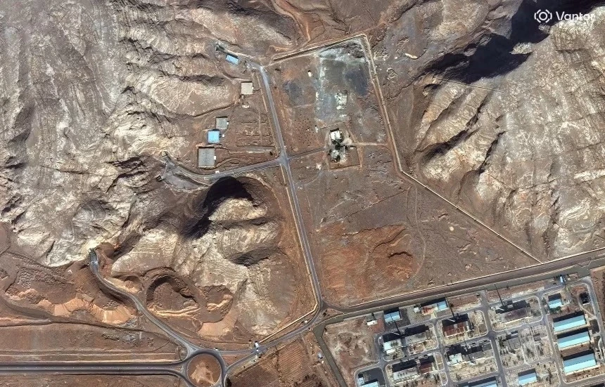 Iran chôn chặt kho uranium do lo ngại lực lượng Mỹ đổ bộ Iran chôn chặt kho uranium do lo ngại lực lượng Mỹ đổ bộ
