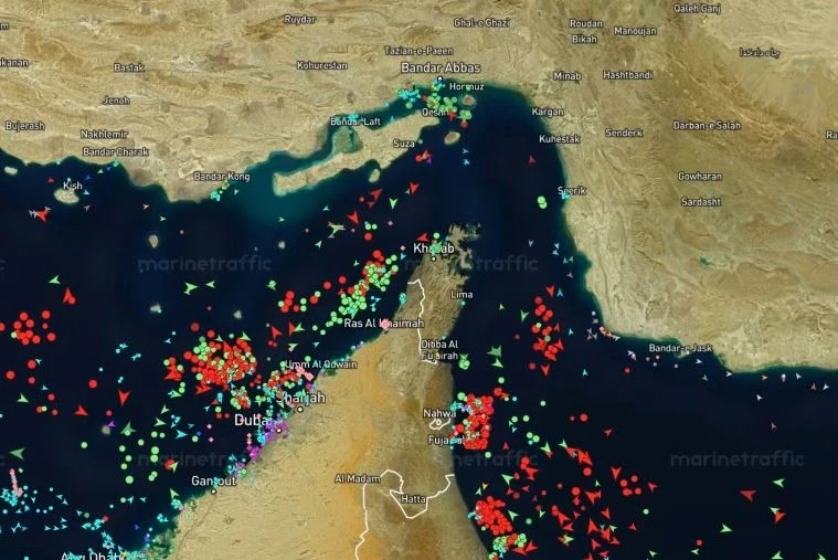 Iran chuẩn bị thông qua luật hạn chế tàu thuyền qua eo biển Hormuz Iran chuẩn bị thông qua luật hạn chế tàu thuyền qua eo biển Hormuz