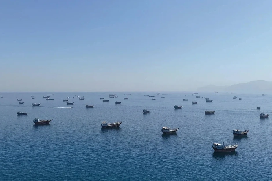 Iran công bố lộ trình thu phí ở eo biển Hormuz Iran công bố lộ trình thu phí ở eo biển Hormuz