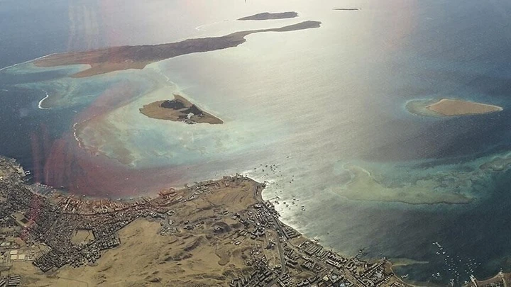 Iran công bố quy định hàng hải mới tại Hormuz, cảnh báo xung đột tiếp tục Iran công bố quy định hàng hải mới tại Hormuz, cảnh báo xung đột tiếp tục