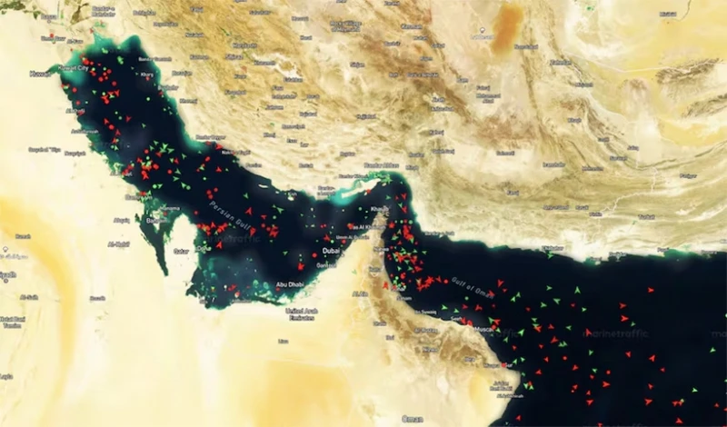 Iran cùng Oman xây dựng cơ chế theo dõi hoạt động quá cảnh qua Hormuz Iran cùng Oman xây dựng cơ chế theo dõi hoạt động quá cảnh qua Hormuz