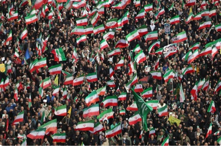 Iran đáp trả rắn bài phát biểu của ông Trump, tăng nã tên lửa sang Israel Iran đáp trả rắn bài phát biểu của ông Trump, tăng nã tên lửa sang Israel