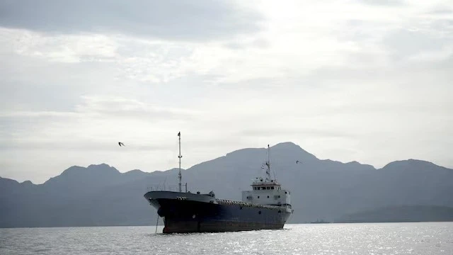 Iran để ngỏ nới lỏng phong tỏa eo biển Hormuz Iran để ngỏ nới lỏng phong tỏa eo biển Hormuz