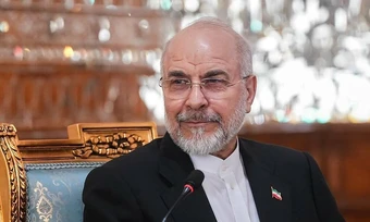 Iran dọa tiếp tục đóng eo biển Hormuz