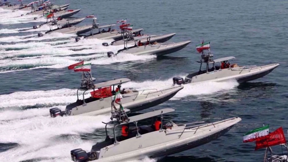 Iran kiểm soát toàn bộ giao thông qua eo biển Hormuz, cảnh báo đáp trả hoạt động can thiệp quân sự Iran kiểm soát toàn bộ giao thông qua eo biển Hormuz, cảnh báo đáp trả hoạt động can thiệp quân sự