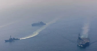 Iran mở cửa eo biển Hormuz