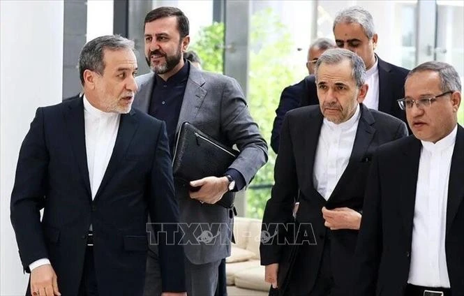 Iran nêu điều kiện rút khỏi thỏa thuận với Mỹ, tìm kiếm các đảm bảo có tính ràng buộc Iran nêu điều kiện rút khỏi thỏa thuận với Mỹ, tìm kiếm các đảm bảo có tính ràng buộc