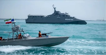 Iran nổ súng chặn hai tàu Ấn Độ đi qua eo biển Hormuz