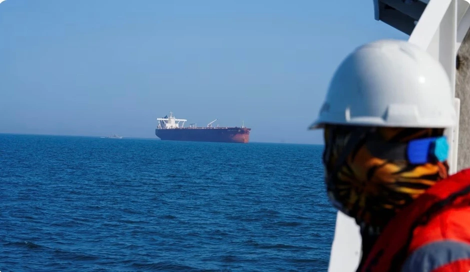 Iran nổ súng vào tàu chở dầu, Lãnh tụ Tối cao ra tuyên bố mới Iran nổ súng vào tàu chở dầu, Lãnh tụ Tối cao ra tuyên bố mới
