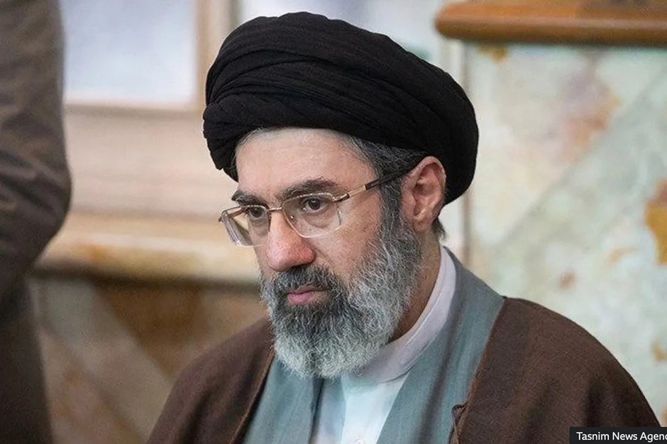 Iran nói lãnh tụ tối cao ‘vẫn an toàn’, tàu đi qua eo biển Hormuz bị tập kích Iran nói lãnh tụ tối cao ‘vẫn an toàn’, tàu đi qua eo biển Hormuz bị tập kích