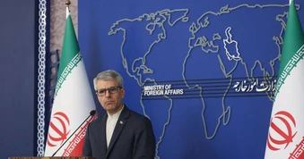 Iran nói về đàm phán, tính thu phí ở eo biển Hormuz; Nga, ông Tập lên tiếng