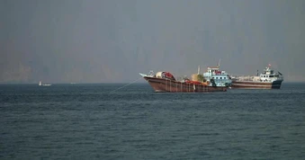 Iran, Oman lần đầu họp bàn về quản lý eo biển Hormuz