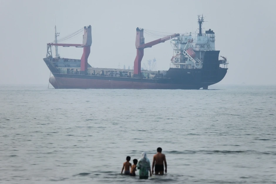 Iran - Oman tiến gần đến thỏa thuận về kiểm soát Hormuz Iran - Oman tiến gần đến thỏa thuận về kiểm soát Hormuz