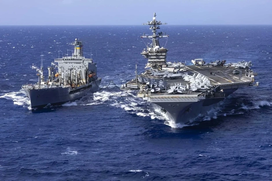 Iran phóng hỏa lực về phía tàu sân bay Mỹ, bác tin đề nghị ngừng bắn Iran phóng hỏa lực về phía tàu sân bay Mỹ, bác tin đề nghị ngừng bắn