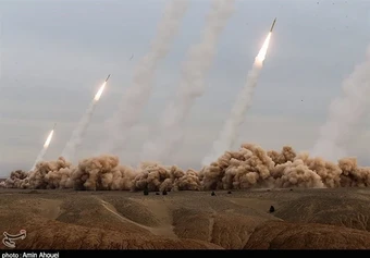 Iran phóng loạt tên lửa đạn đạo, tên lửa siêu thanh nhằm vào nhiều mục tiêu của Mỹ và Israel