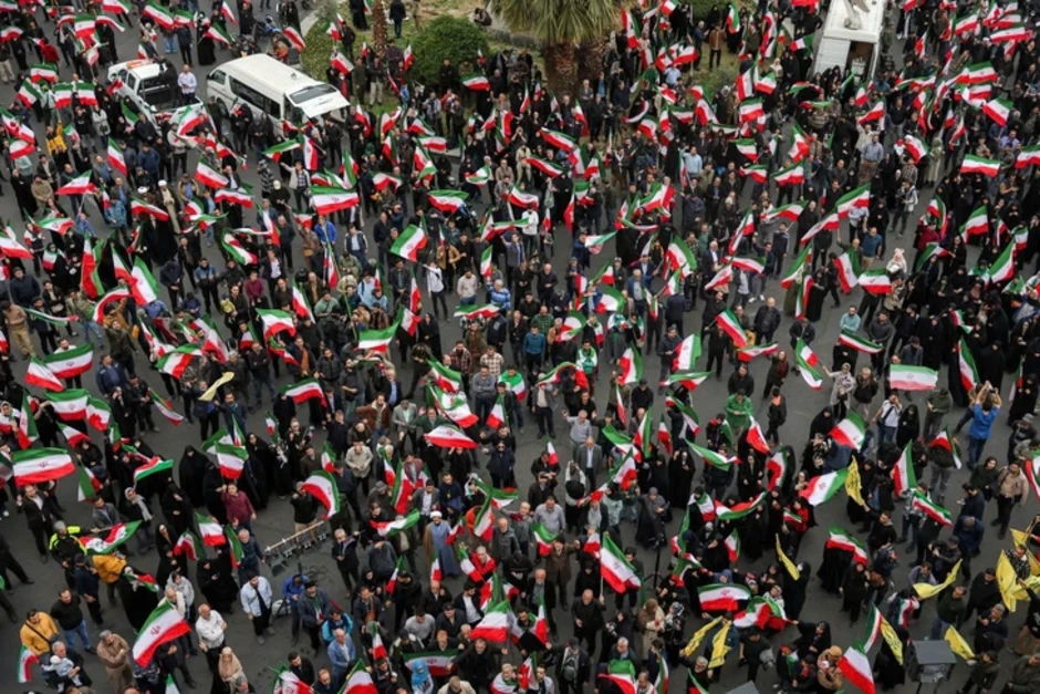 Iran phóng loạt tên lửa mới sang Israel; Hội đồng Bảo an dự kiến họp khẩn Iran phóng loạt tên lửa mới sang Israel; Hội đồng Bảo an dự kiến họp khẩn