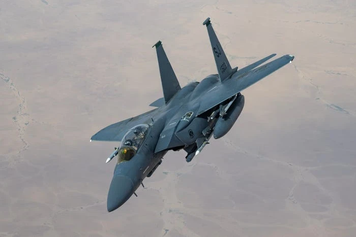 Iran ra quyết định quan trọng về eo biển Hormuz; Tehran và Washington ráo riết tìm kiếm phi công Mỹ; Cơ sở hạt nhân của Iran liên tục bị nhắm mục tiêu Iran ra quyết định quan trọng về eo biển Hormuz; Tehran và Washington ráo riết tìm kiếm phi công Mỹ; Cơ sở hạt nhân của Iran liên tục bị nhắm mục tiêu