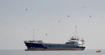 Iran tái áp đặt các hạn chế với eo biển Hormuz, cáo buộc Mỹ 'vi phạm lòng tin'