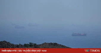 Iran tấn công tàu container ở eo biển Hormuz