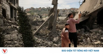 Iran tăng cường tấn công Israel và các nước Vùng Vịnh, Houthi tham chiến