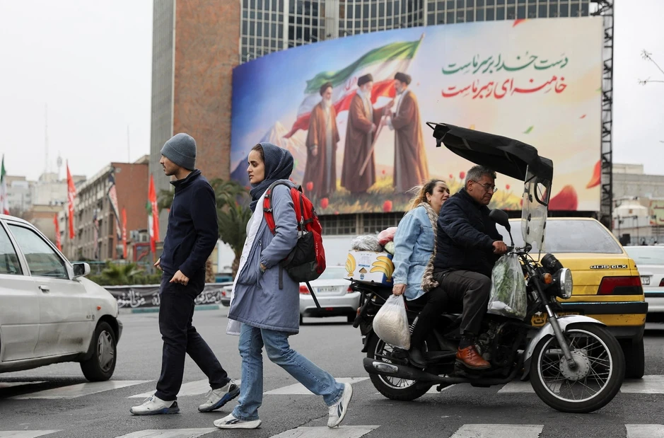 Iran tăng lương tối thiểu 60% giữa lúc xung đột Iran tăng lương tối thiểu 60% giữa lúc xung đột