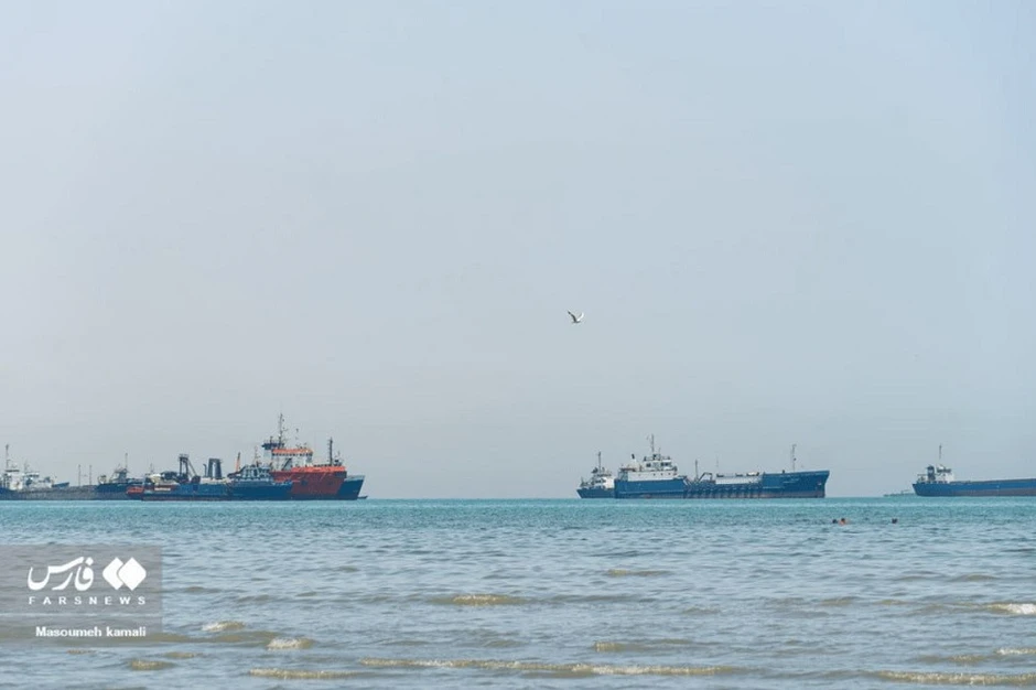 Iran tung chùm ảnh tàu chở hàng mắc kẹt ở eo biển Hormuz Iran tung chùm ảnh tàu chở hàng mắc kẹt ở eo biển Hormuz
