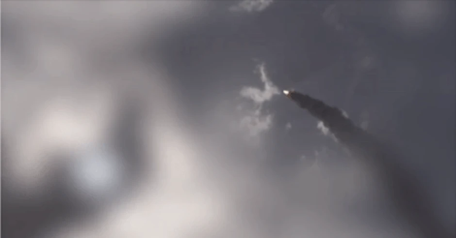 Iran tung video 'nã' hơn 40 tên lửa vào các mục tiêu Mỹ và Israel