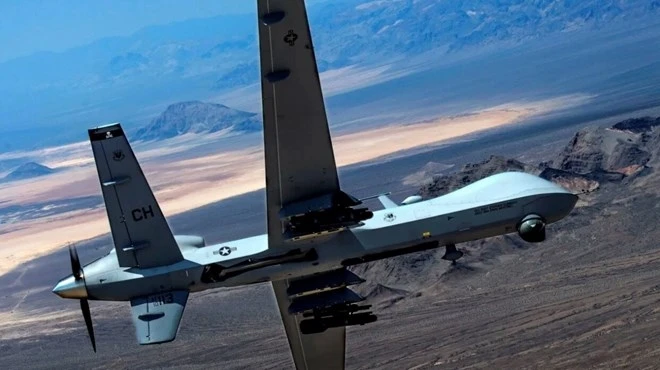Iran tuyên bố bắn hạ UAV 30 triệu USD của Mỹ ở eo Hormuz Iran tuyên bố bắn hạ UAV 30 triệu USD của Mỹ ở eo Hormuz