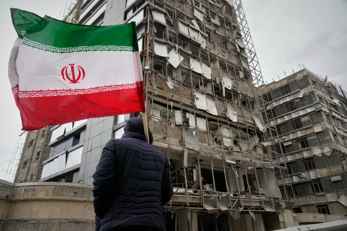 Iran tuyên bố bắn rơi máy bay Mỹ tại Kuwait Iran tuyên bố bắn rơi máy bay Mỹ tại Kuwait