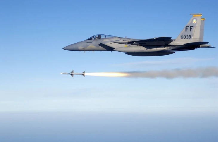 Iran tuyên bố bắn rơi tiêm kích F-15, Mỹ lên tiếng