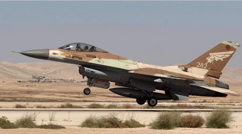 Iran tuyên bố bắn rơi tiêm kích F-16 của Israel Iran tuyên bố bắn rơi tiêm kích F-16 của Israel