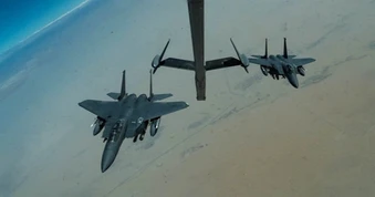 Iran tuyên bố bắn trúng tiêm kích F-15 xâm nhập