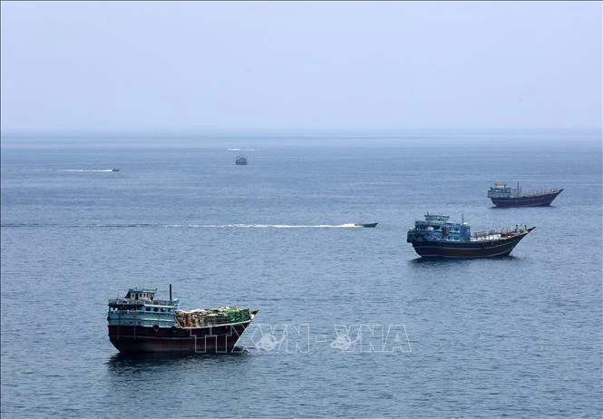 Iran tuyên bố chưa đạt đủ điều kiện để mở lại eo biển Hormuz Iran tuyên bố chưa đạt đủ điều kiện để mở lại eo biển Hormuz