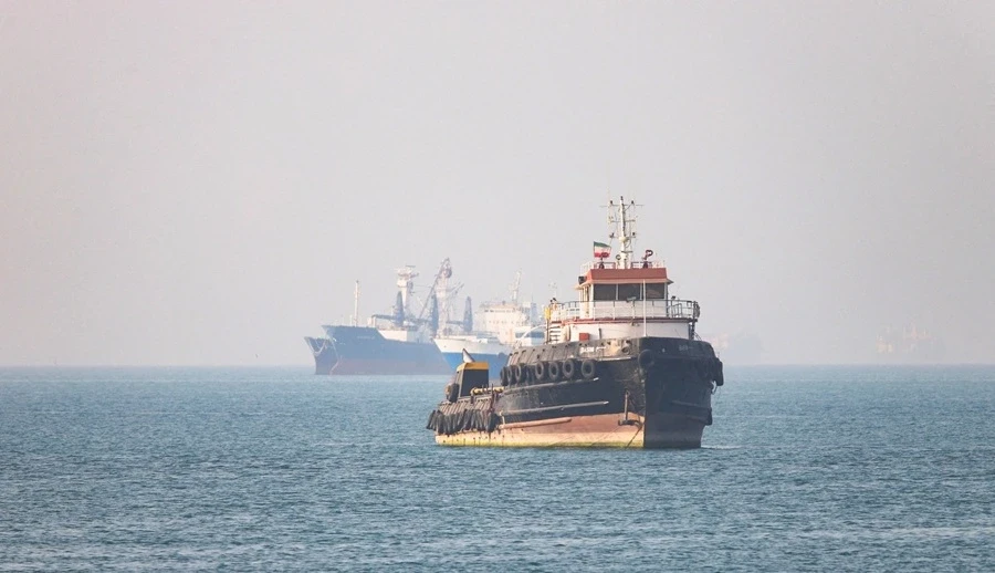 Iran tuyên bố đảm bảo lưu thông an toàn qua eo biển Hormuz Iran tuyên bố đảm bảo lưu thông an toàn qua eo biển Hormuz