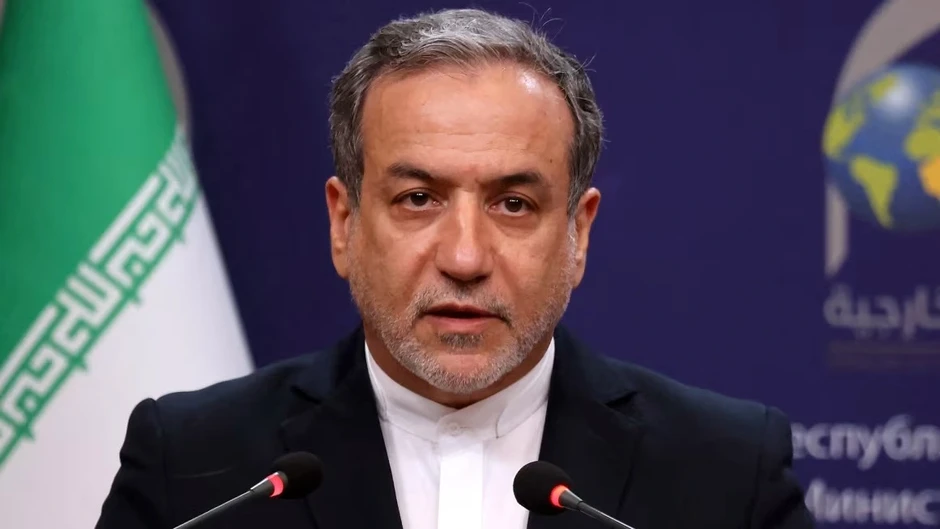 Iran tuyên bố đang hợp tác quân sự với Nga, Trung Quốc Iran tuyên bố đang hợp tác quân sự với Nga, Trung Quốc