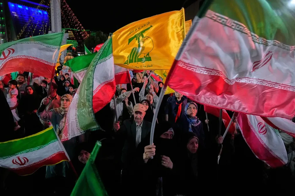 Iran tuyên bố phá hủy nhiều chiến đấu cơ và hạ tầng quân sự quan trọng của Mỹ Iran tuyên bố phá hủy nhiều chiến đấu cơ và hạ tầng quân sự quan trọng của Mỹ