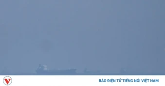 Iran tuyên bố tấn công 2 tàu đi qua eo biển Hormuz "bất hợp pháp"