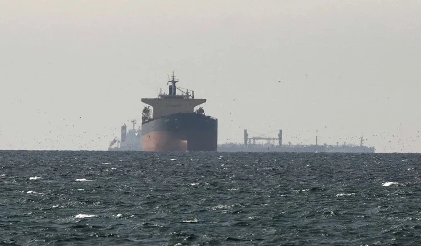Iran xem xét áp phí quá cảnh đối với các tàu thuyền qua eo biển Hormuz Iran xem xét áp phí quá cảnh đối với các tàu thuyền qua eo biển Hormuz