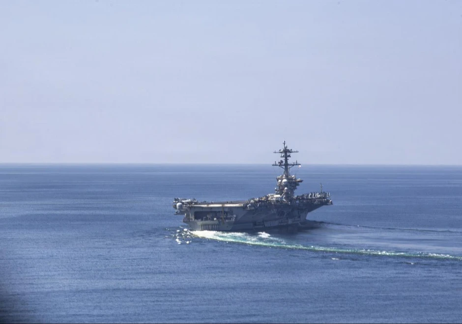 IRGC tuyên bố dùng tên lửa và UAV tấn công gây thiệt hại đáng kể cho tàu sân bay USS Abraham Lincoln IRGC tuyên bố dùng tên lửa và UAV tấn công gây thiệt hại đáng kể cho tàu sân bay USS Abraham Lincoln