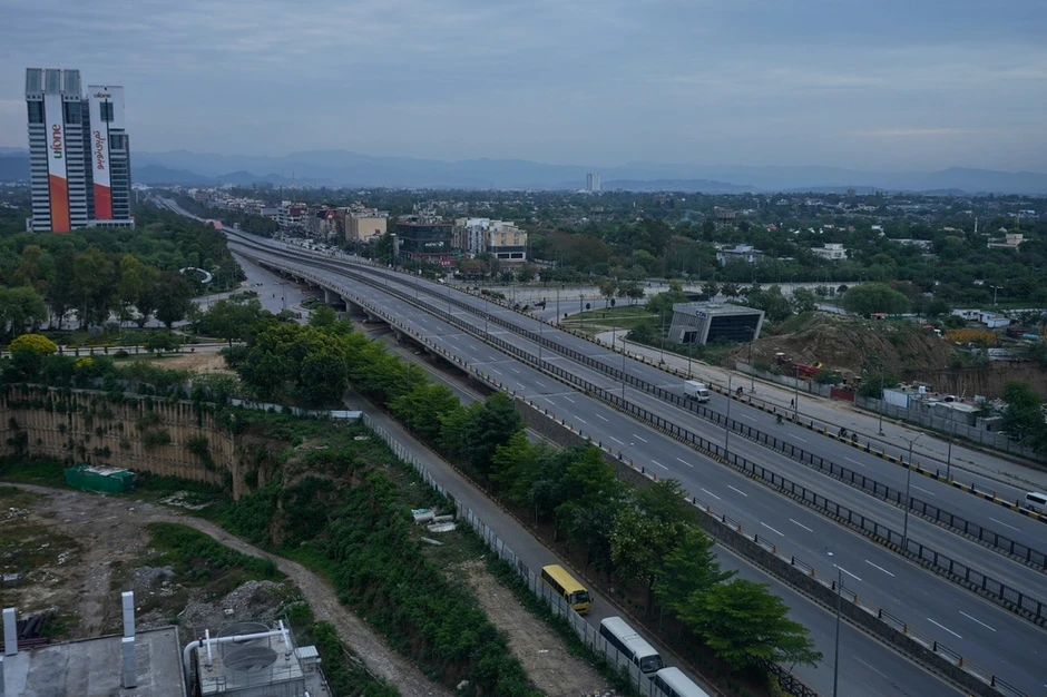 Islamabad phong tỏa nghiêm ngặt trước thềm đàm phán then chốt Mỹ - Israel - Iran Islamabad phong tỏa nghiêm ngặt trước thềm đàm phán then chốt Mỹ - Israel - Iran