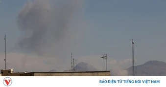 Israel dồn dập không kích cầu và tuyến đường sắt tại Iran
