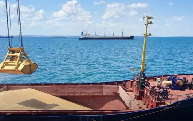 Israel dừng dỡ hàng từ tàu chở ngũ cốc của Nga Israel dừng dỡ hàng từ tàu chở ngũ cốc của Nga